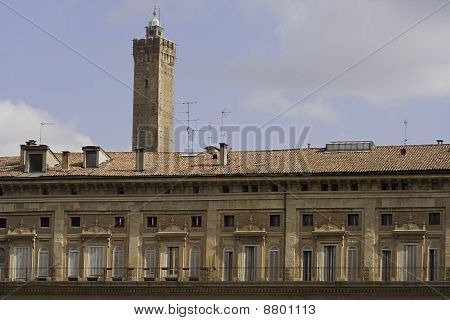 Historiske monumenter i Bologna