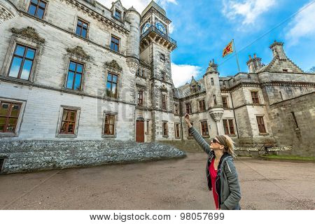 Tourist photographs Dunrobin Castle