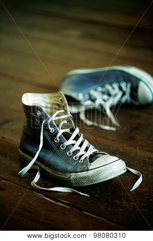Old Sports Shoes