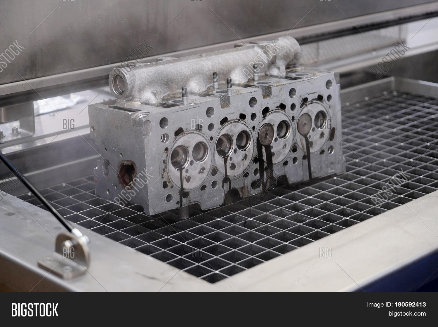 Cylinder Block Car Image & Photo (Free Trial) Bigstock