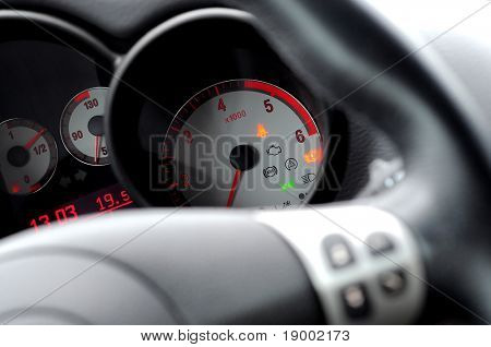 Cruscotto auto sportiva