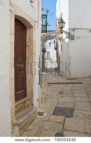 Characteristic alleyway of Cisternino. Puglia. Southern Italy.