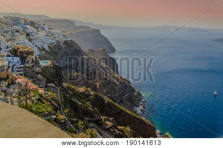 TOWN ON VOLCANIC CLIFFS IN FIRA - SANTORINI - GREECE