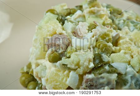 Salata De Boeuf