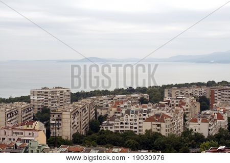 Pohled přes město - Burgas (Bulharsko)