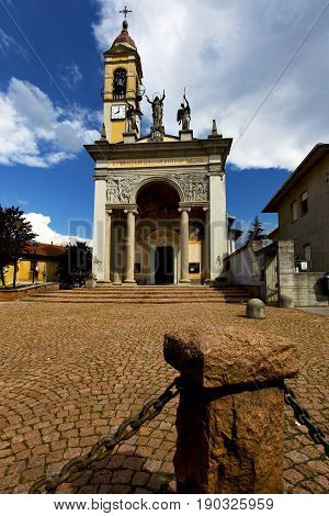 Cairate   The Old   Church  Closed Brick Tower Sidewalk Italy