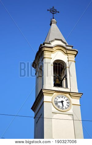Gorla  Old Abstract    Italy   The   Wall  And Church Tower