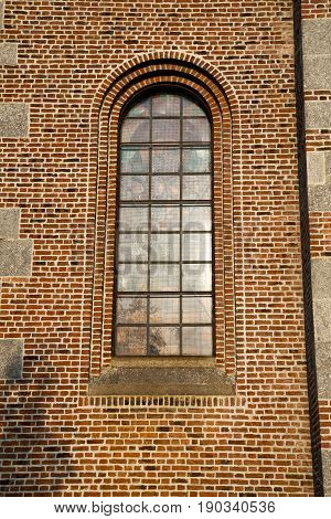 Rose Window  Italy  Lombardy       The Turbigo Old       Tile