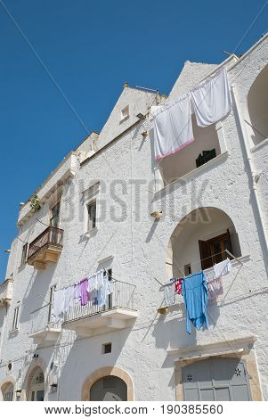 Characteristic alleyway of Locorotondo. Puglia. Southern Italy.