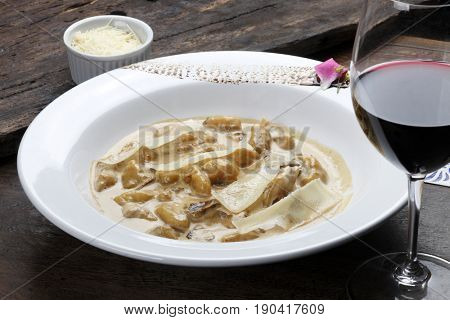 Gnocchi with red wine