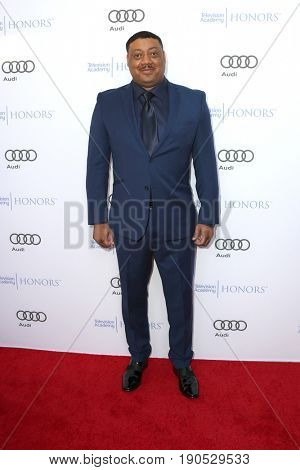 LOS ANGELES - JUN 8:  Cedric Yarbrough at the 10th Annual Television Academy Honors at the Montage Hotel on June 8, 2017 in Beverly Hills, CA