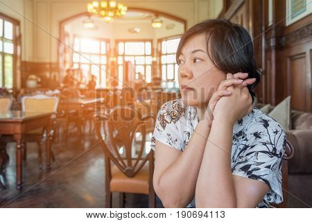 Asia Women Thao Chin In Coffee Shop Vintage Style