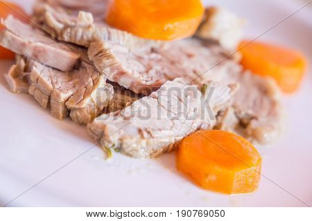 Rost Beef With Carrots And Rosemay