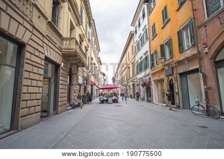 Pisa, Italy - 19 May 2017 : People Walking In The Old Town Of Pisa.