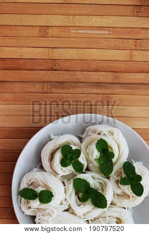 Thai-rice-flour noodles (kanom Jeen) that is still without sauce sauce