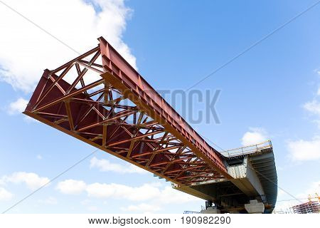 The construction of the overpass through the Moscow central ring on the territory of the former ZIL plant.