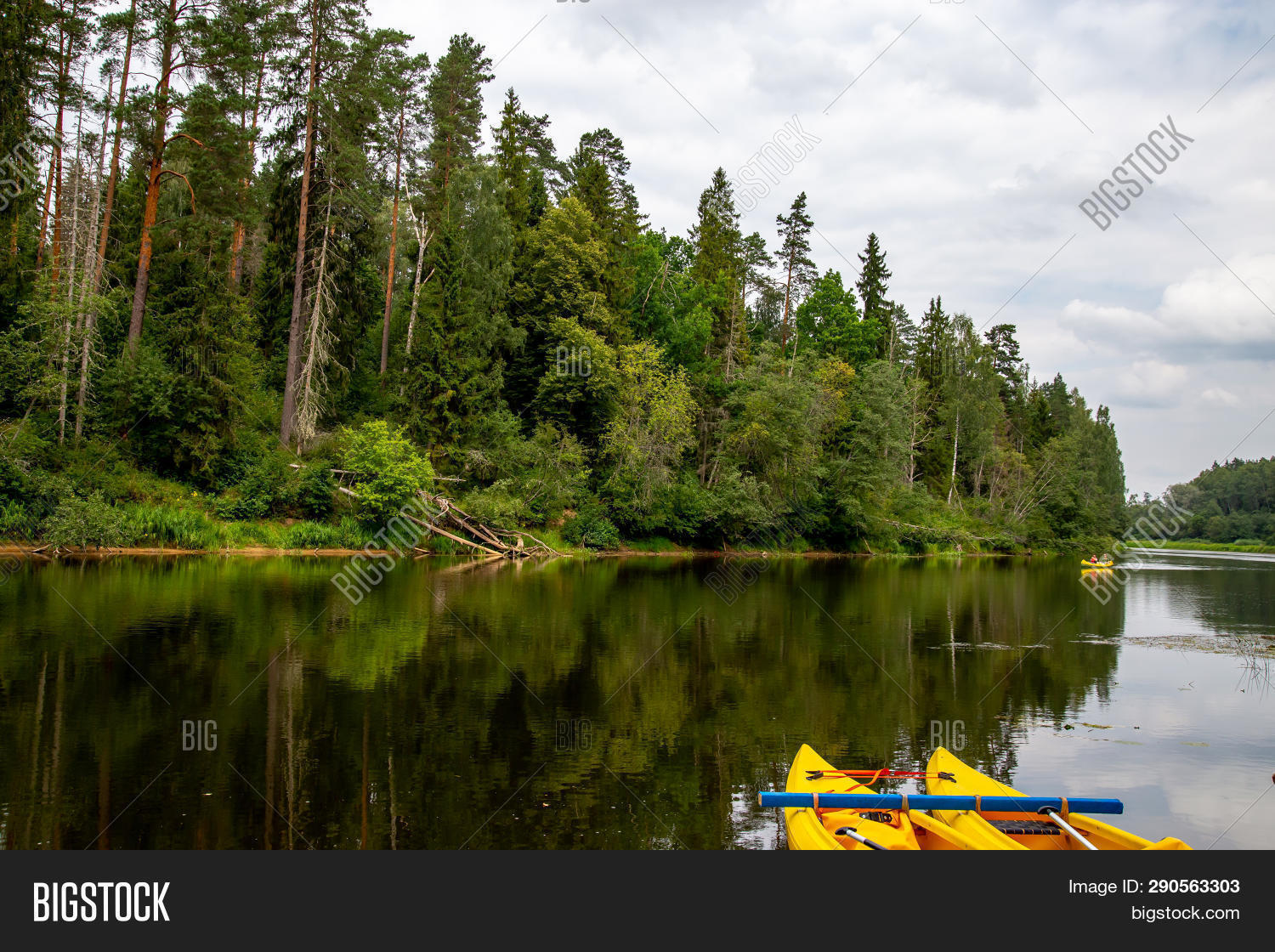 Kayak Canoe Ride River Image & Photo (Free Trial) | Bigstock