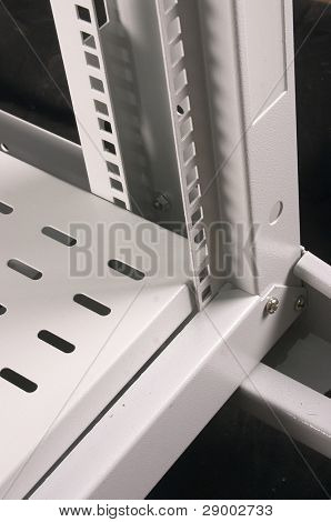 องค์ประกอบของสลักในกรณี