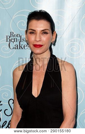 NEW YORK-APR 14: Actress Julianna Margulies attends the Broadway opening night for 'It Shoulda Been You' at The Edison Ballroom on April 14, 2015 in New York City.