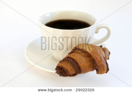 Croissant og coffy til morgenmad