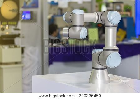 High Technology Of Precision And Accuracy Industrial Robot Arm For Industrial Work