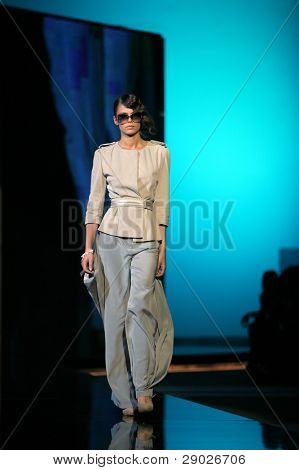 ZAGREB, Kroatien - APRIL 16: Mode model iført design af Amarie på 