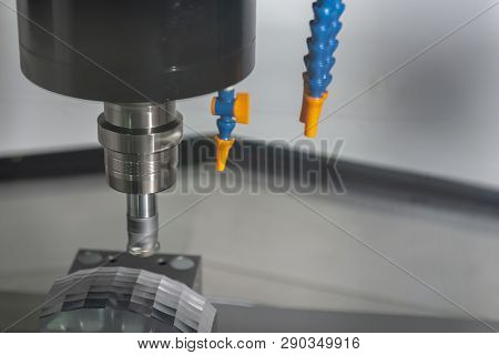The  Operation Of Cnc Machining Center Cutting The Mold Parts .the Cnc Milling Machine Rough Cutting