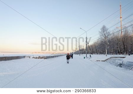 Arkhangelsk, Russia - January, 03, 2019: Snow-covered Embankment Of Northern Dvina In Arkhangelsk. W