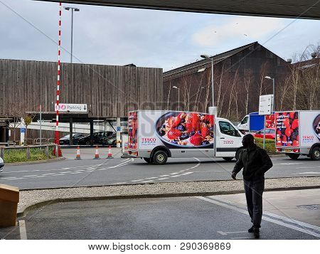 Sheffield, Uk - 19th March 2019: Tesco Extra - Savile Street - Is Closed By Police Due To A Major In