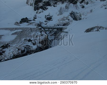 Beautiful Winter Landscape Skitouring In Venedigergruppe