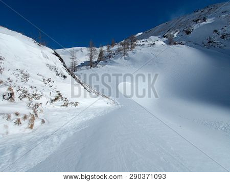 Beautiful Winter Landscape Skitouring In Venedigergruppe