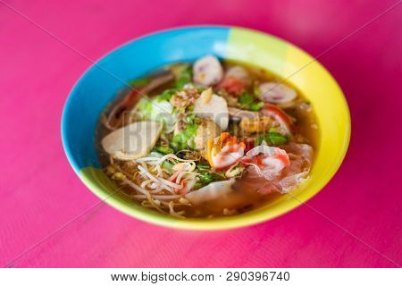 Thai Seafood Noodle Soup