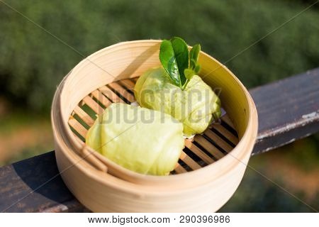 Thai Green Tea Buns