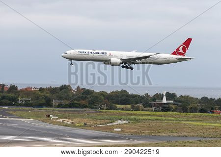 Airplane Landing To Airport
