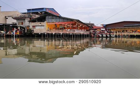 Kuala Selangor, Malaysia - 09 Mar, 2019:  View Of Kuala Selangor Jetty Which Is Departure Point Of S