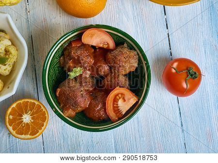 Moroccan Kefta Tagine