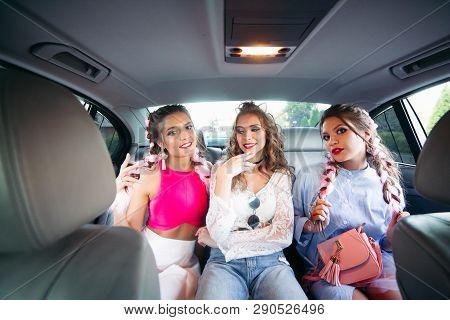 Fashionable Best Girlfriends Go In The Car, Enjoy Life, Summer Time, Shopping Time, Time Of Rest Wit