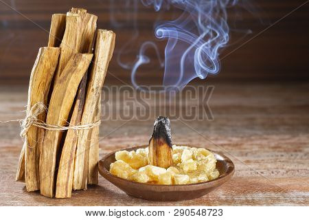 Bursera Graveolens, Essence And Resin. In Spanish (