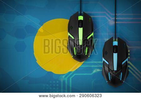 Palau Flag  And Two Mice With Backlight. Online Cooperative Games. Cyber Sport Team