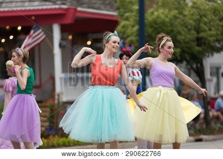 Frankenmuth, Michigan, Usa - June 10, 2018 Members Of Everafter West Michigan Dress Up As Disney Pri