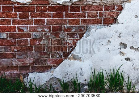 Concrete Wall. Brick Wall. Old Wall. Vintage Style. Grange Style. Green Grass On A White Background.