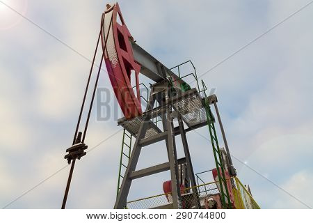 Mining And Quarrying. Installations For The Extraction Of Oil From The Bowels Of The Earth. Pumpjack