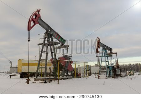 Mining And Quarrying. Installations For The Extraction Of Oil From The Bowels Of The Earth. Pumpjack