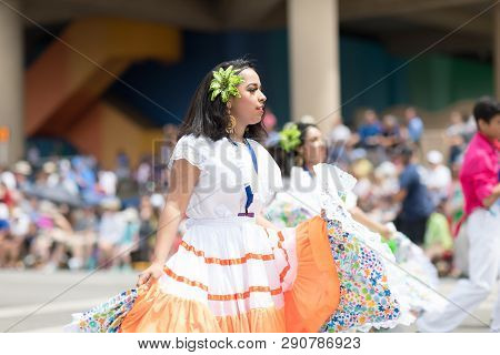 Indianapolis, Indiana, Usa - May 26, 2018, Members Of The Mexican Themed Dancing Group, Ballet Folkl