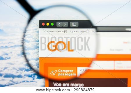 Los Angeles, California, Usa - 21 March 2019: Illustrative Editorial Of Gol Website Homepage. Gol Lo