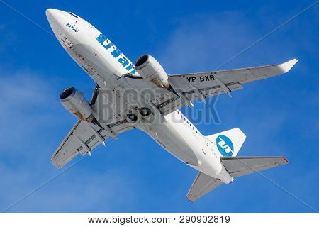 Moscow, Russia - March 20, 2019: Aircraft Boeing 737-524(wl) Vp-bxr Of Utair Aviation Takes Off At V