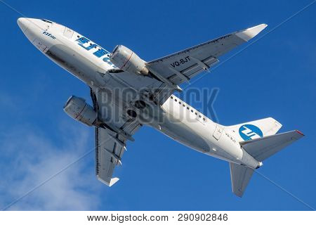 Moscow, Russia - March 20, 2019: Aircraft Boeing 737-524(wl) Vq-bjt Of Utair Aviation Takes Off At V