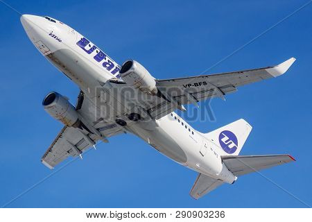 Moscow, Russia - March 20, 2019: Aircraft Boeing 737-524(wl) Vp-bfs Of Utair Aviation Takes Off At V