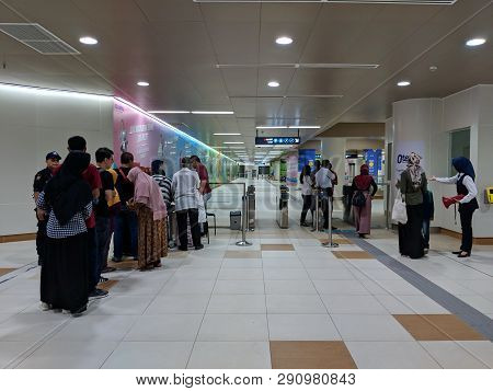 Jakarta, Indonesia - March 23, 2019: Crowd Of People Standing In Line For Mrt Jakarta Trial Trip Reg