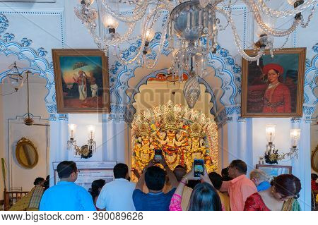 Kolkata, West Bengal, India - 6th October 2019 : Devotees Taking Pictures Of Goddess Durga At Shobha